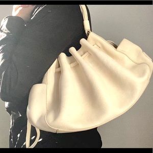 🚫SOLD❌. 
Kate Spade Drawstring tassel leather bag